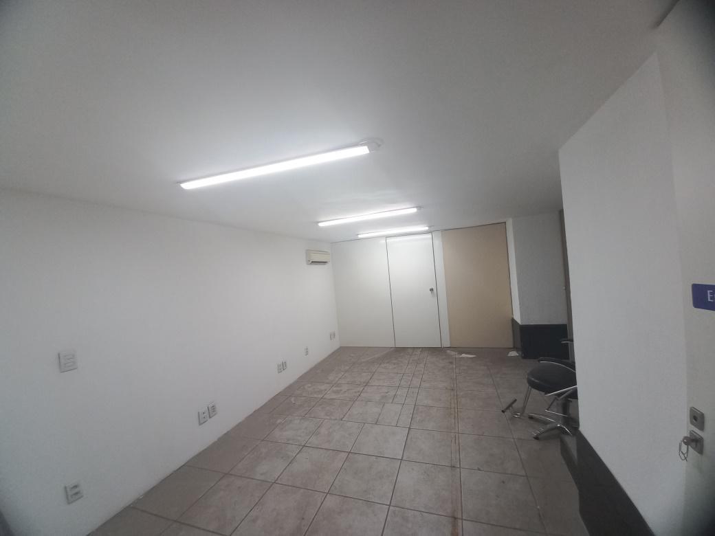 Andar, Centro, 0 Quarto, 0 Vaga