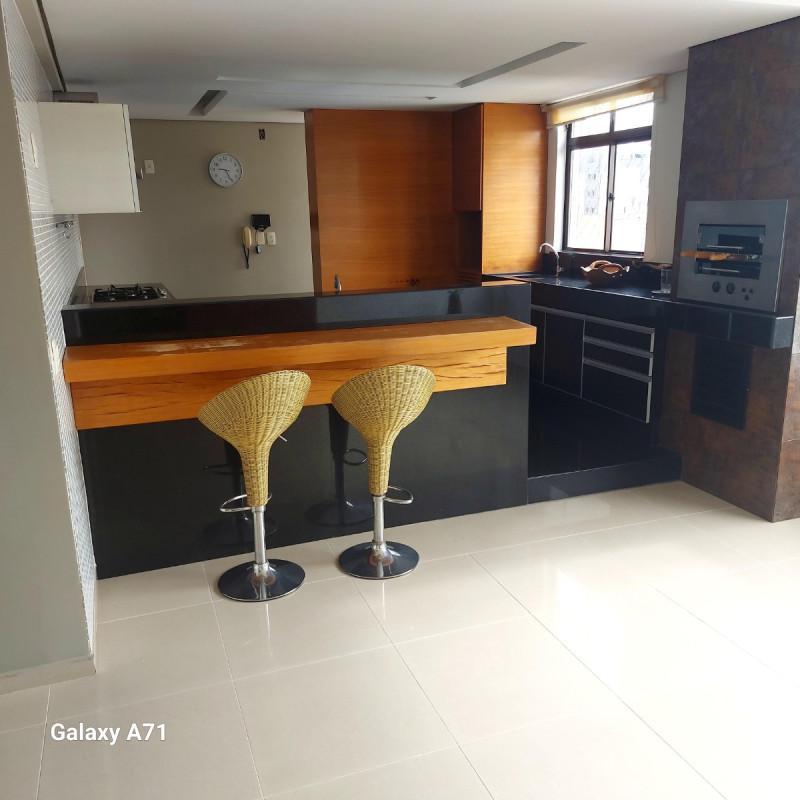 Apartamento, Coração Eucarístico, 4 Quartos, 3 Vagas, 3 Suítes