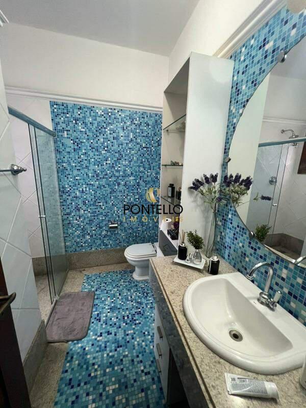 Casa, Santa Rita de Cássia, 8 Quartos, 4 Vagas, 2 Suítes