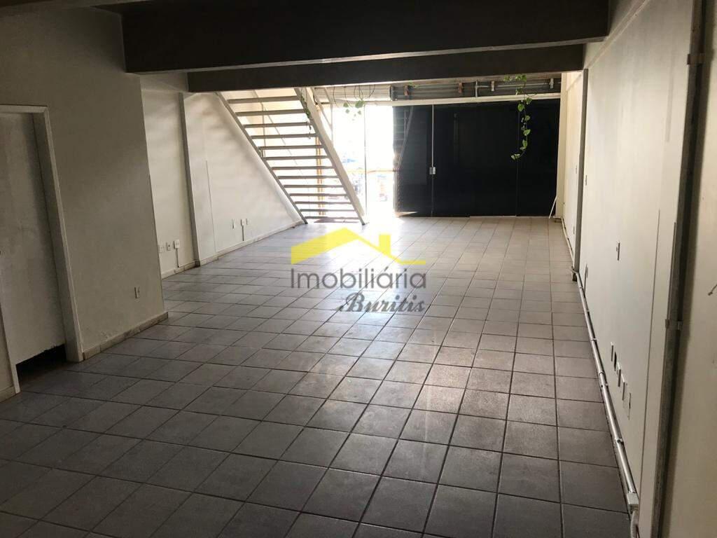 Loja, Estoril, 2 Vagas