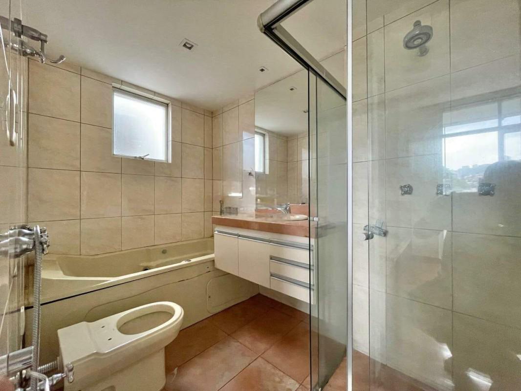 Apartamento, Vila Paris, 4 Quartos, 2 Vagas, 1 Suíte