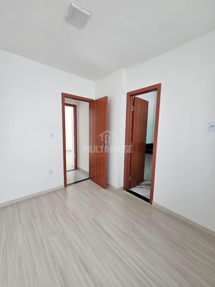 Casa, Jardim Leblon, 2 Quartos, 1 Vaga, 1 Suíte