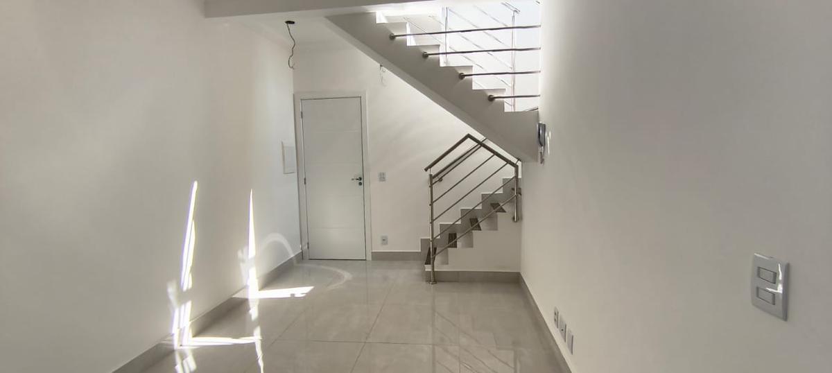 Cobertura, Santa Rosa, 3 Quartos, 2 Vagas, 1 Suíte