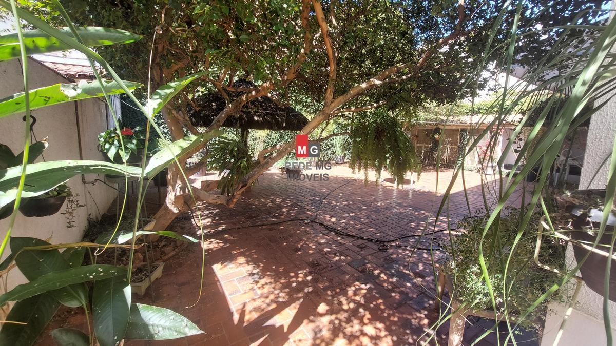 Casa, Ouro Preto, 4 Quartos, 4 Vagas, 1 Suíte