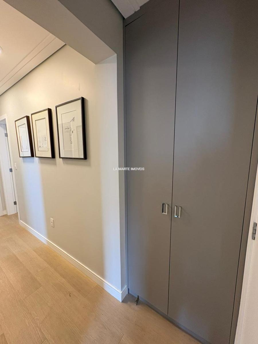 Apartamento, Centro, 4 Quartos, 4 Vagas, 3 Suítes