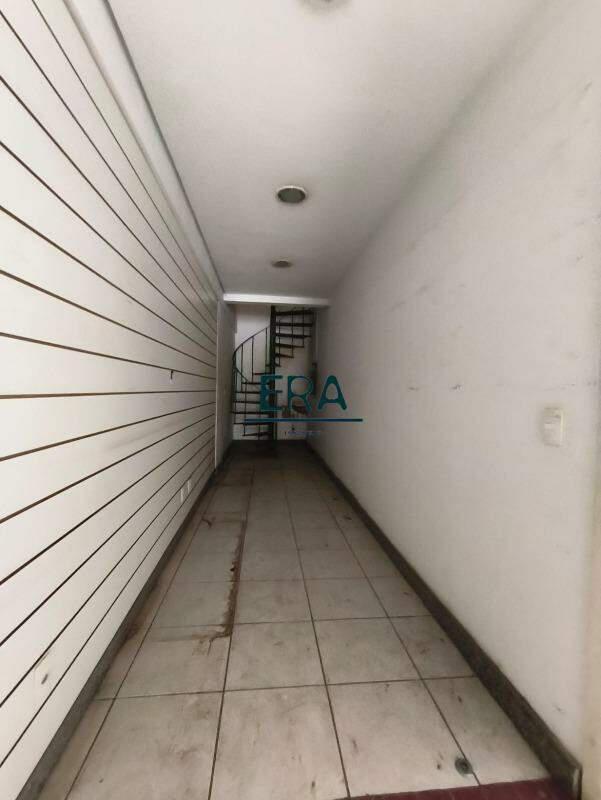 Andar, Estoril, 0 Quarto, 2 Vagas