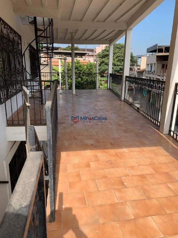 Casa, Centro Sul, 4 Quartos, 2 Vagas, 2 Suítes