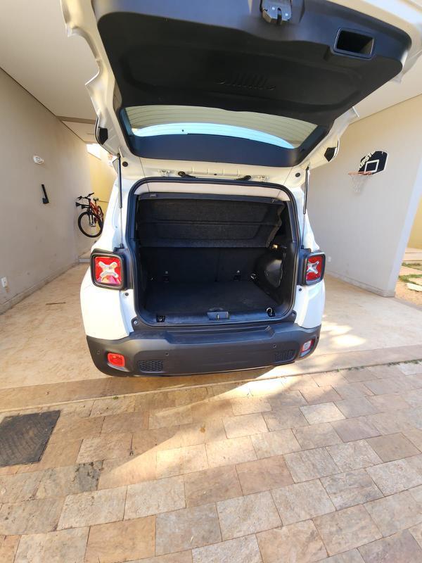 Jeep Renegade Sport 1.8 4x2 Flex 16v Aut.