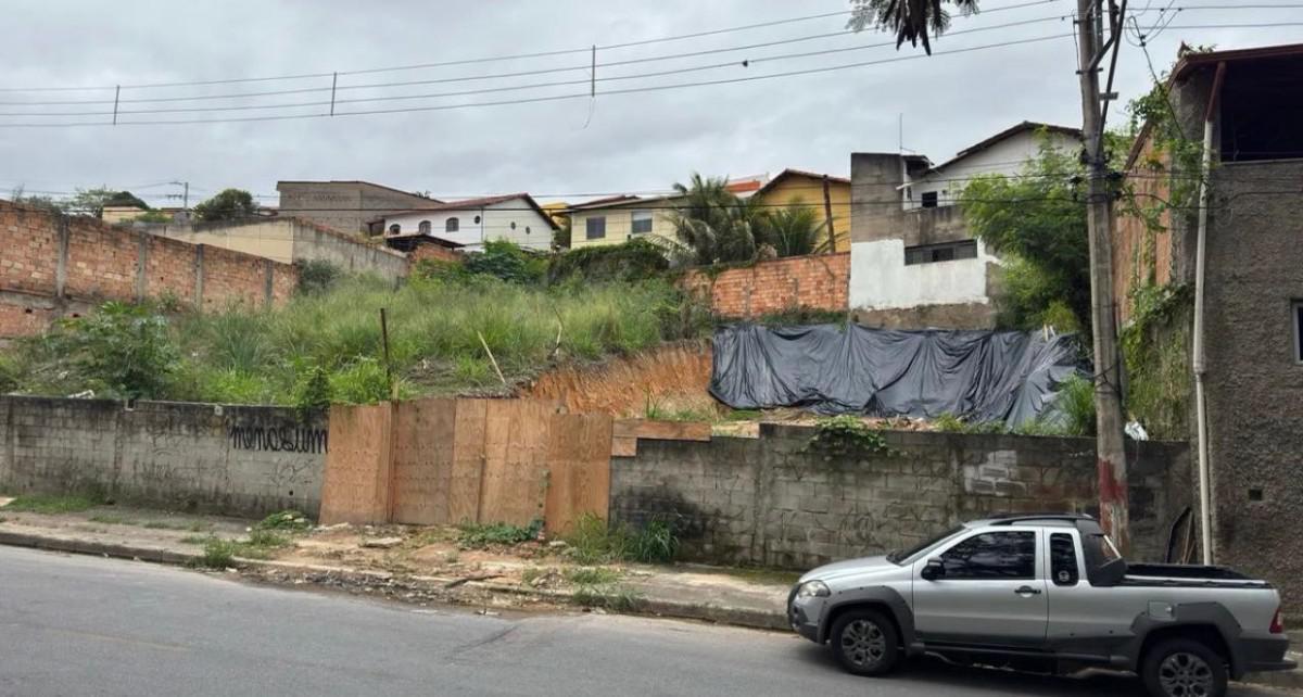 Lote, Vila Clóris, 0 Quarto, 0 Vaga