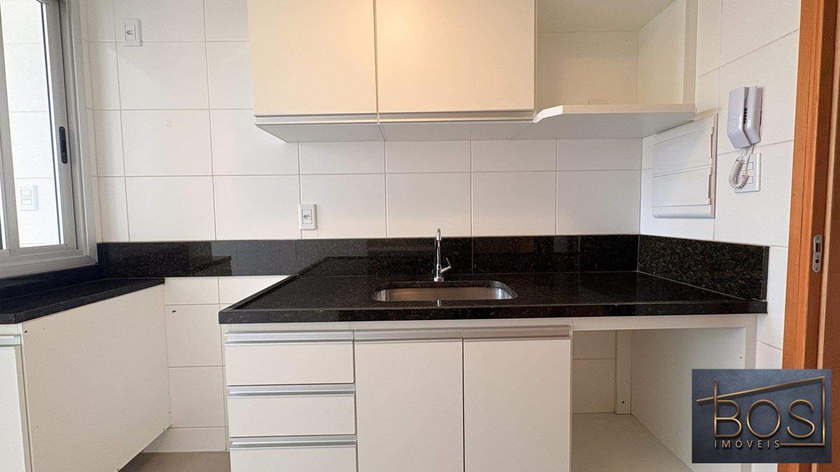 Apartamento, Sagrada Família, 3 Quartos, 2 Vagas, 1 Suíte