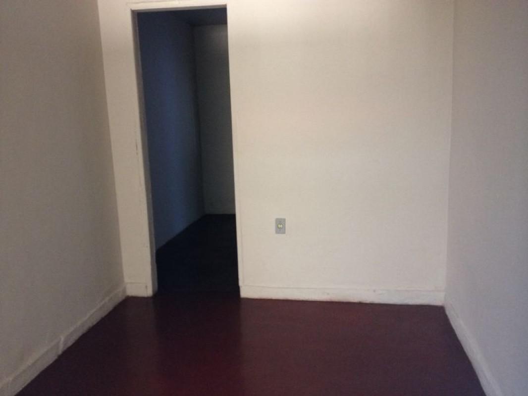 Casa, Nova Esperança, 7 Quartos, 0 Vaga