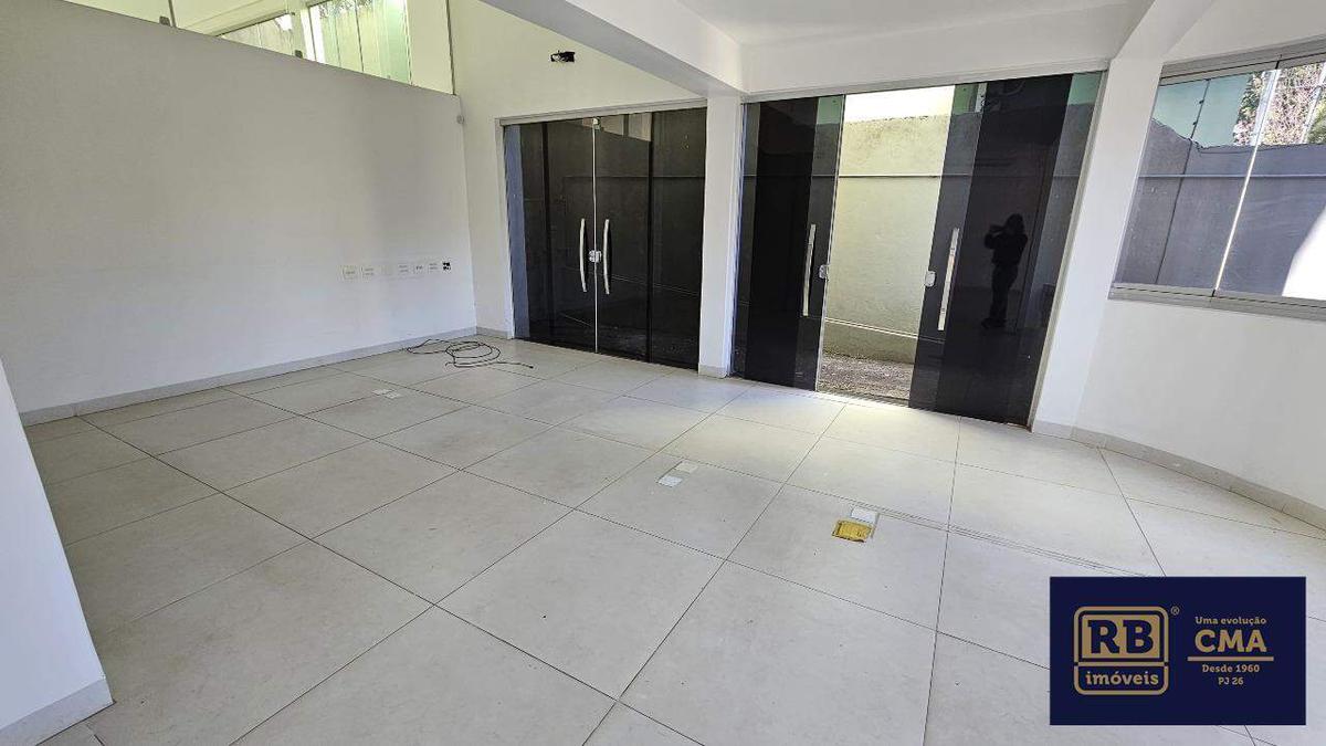 Casa, Santa Lúcia, 5 Quartos, 8 Vagas, 3 Suítes