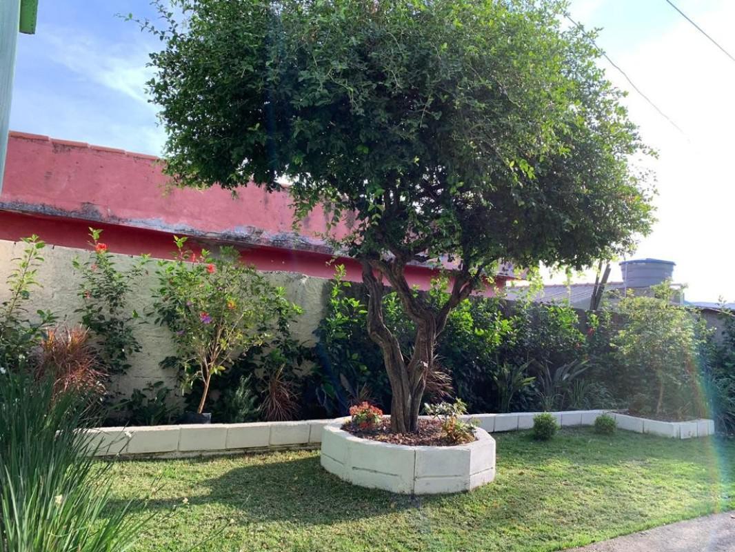 Casa, Industrial, 4 Quartos, 4 Vagas, 1 Suíte