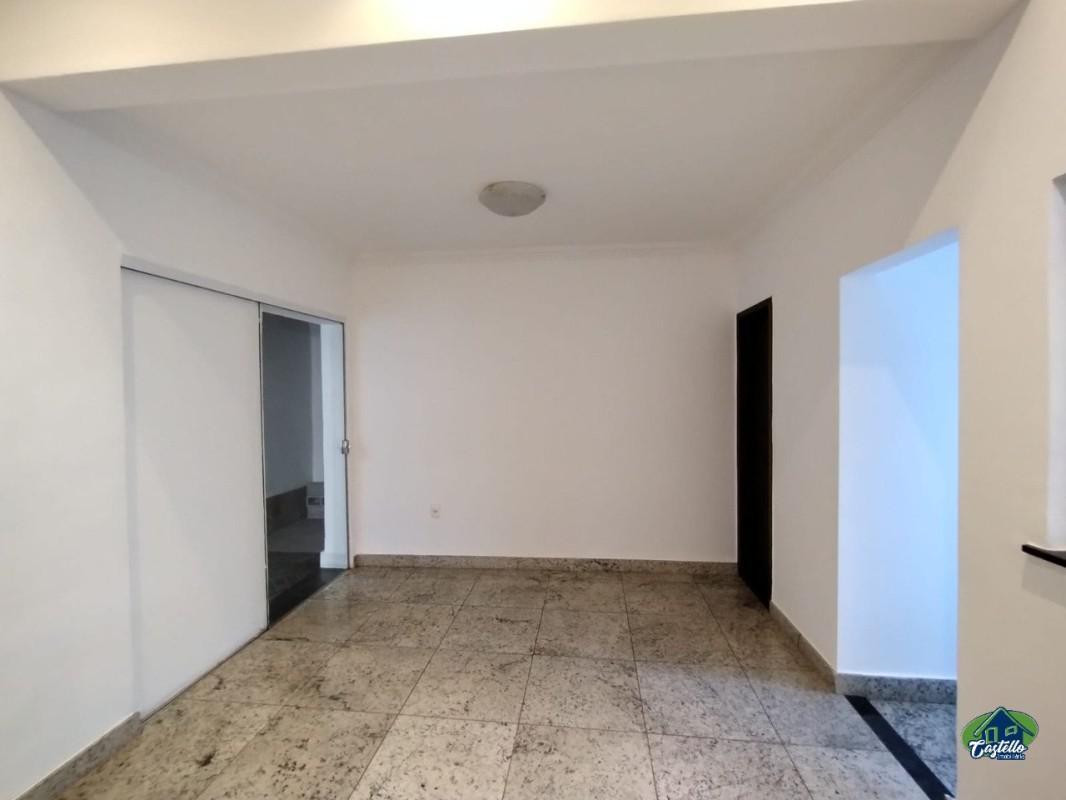 Casa, Concórdia, 4 Quartos, 2 Vagas, 1 Suíte