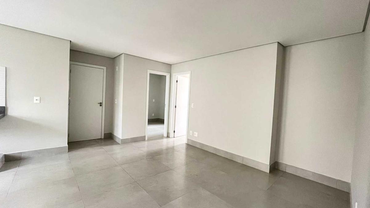 Apartamento, Centro, 2 Quartos, 0 Vaga, 1 Suíte