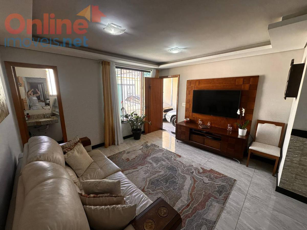 Casa, Fernão Dias, 3 Quartos, 0 Vaga, 1 Suíte