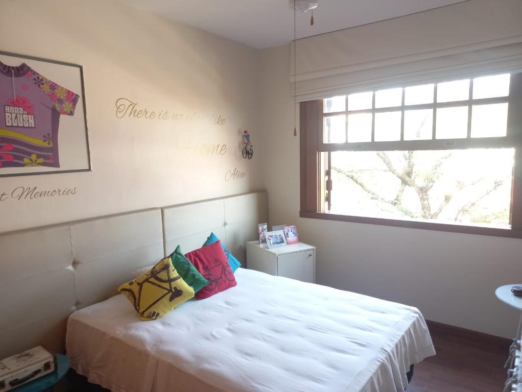 Casa, Itapoã, 4 Quartos, 6 Vagas, 1 Suíte