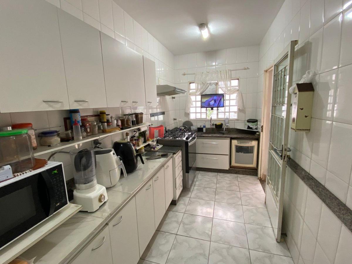 Casa, Buritis, 3 Quartos, 2 Vagas, 1 Suíte