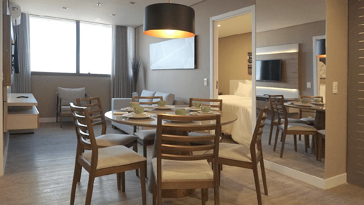 Apartamento, Estoril, 2 Quartos, 0 Vaga, 2 Suítes