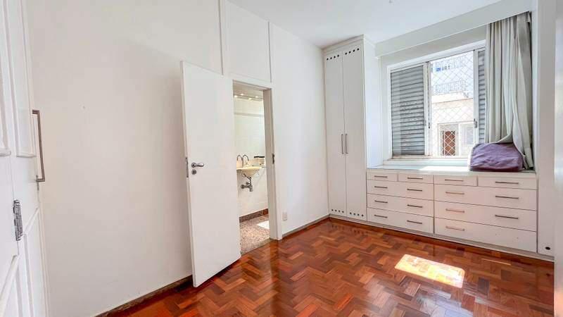 Apartamento, Santo Agostinho, 4 Quartos, 2 Vagas, 2 Suítes