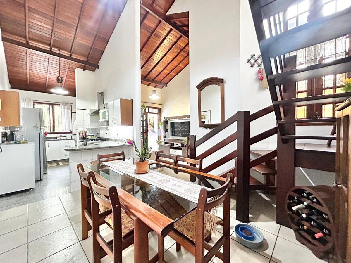 Casa, Paquetá, 4 Quartos, 2 Vagas, 1 Suíte