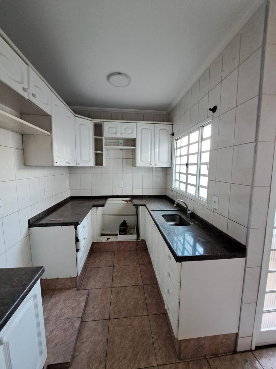 Casa, Centro, 2 Quartos, 0 Vaga