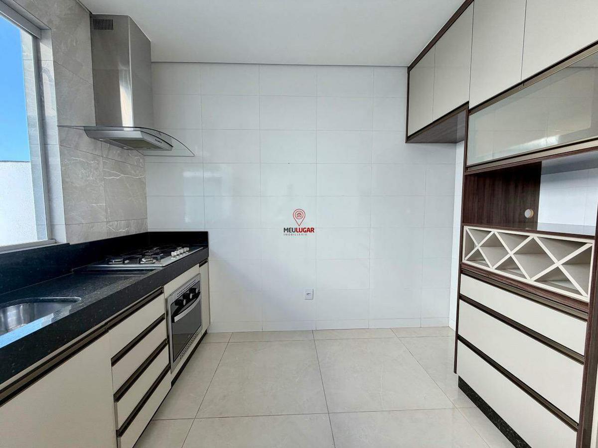 Casa, Masterville, 3 Quartos, 3 Vagas, 1 Suíte