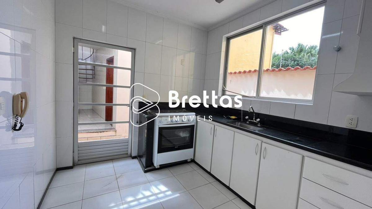 Casa, Centro, 5 Quartos, 2 Vagas, 2 Suítes