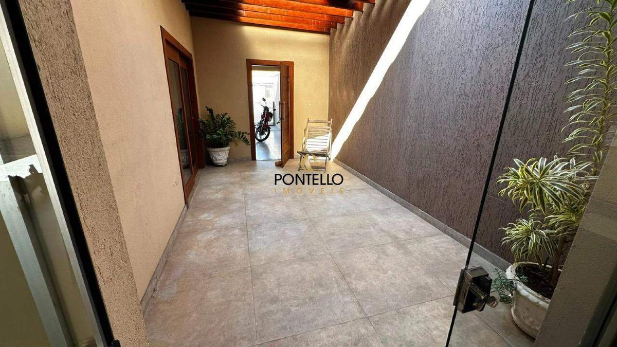 Casa, Nossa Senhora do Carmo, 3 Quartos, 2 Vagas, 1 Suíte