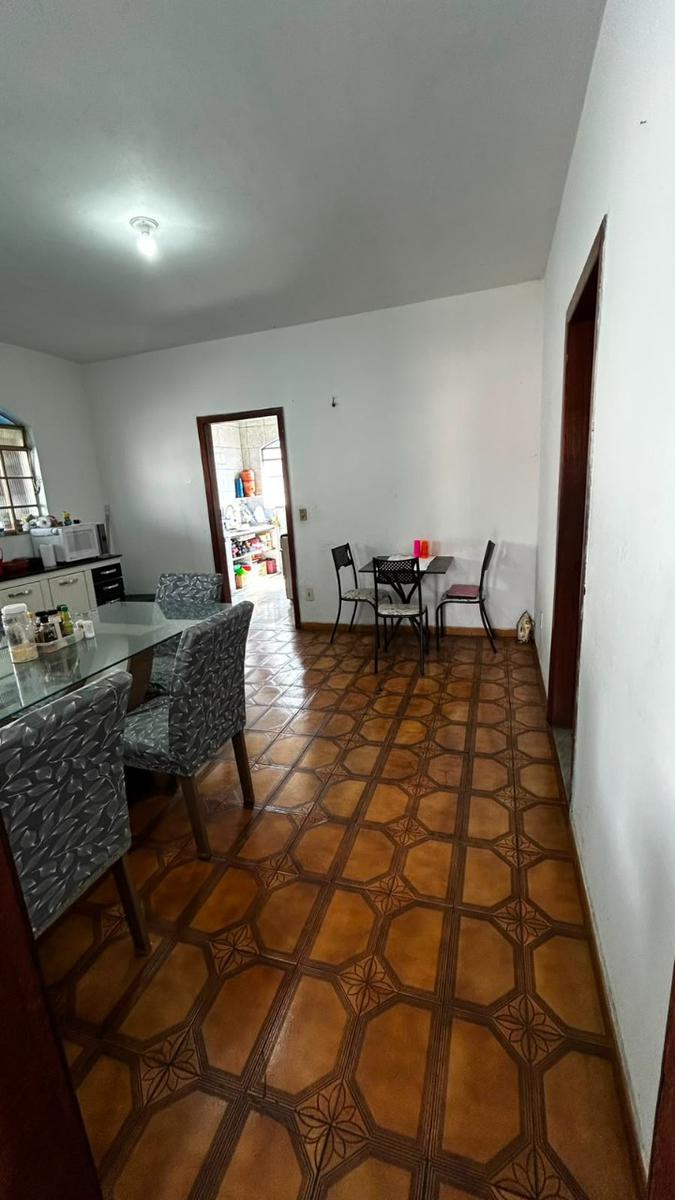 Casa, Jardim Leblon, 3 Quartos, 2 Vagas, 1 Suíte