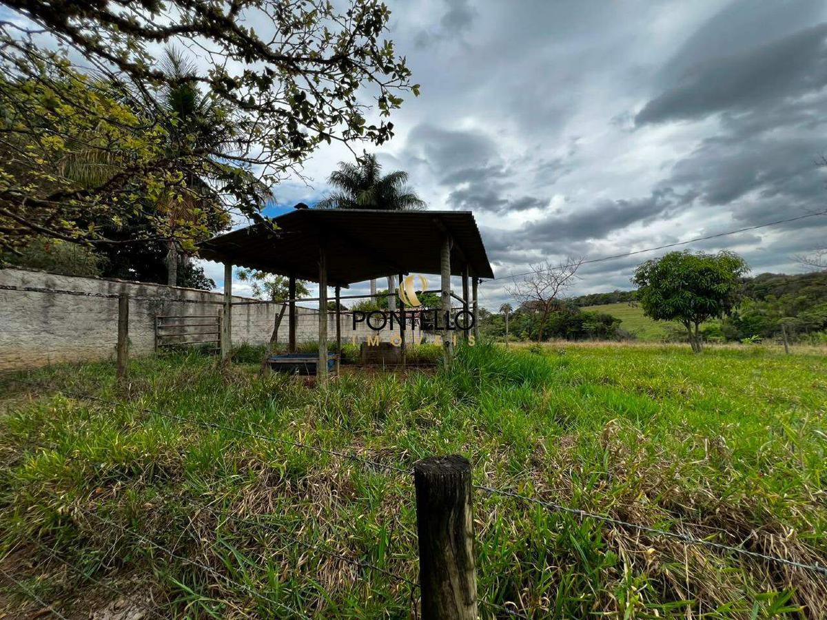 Fazenda, Universitário, 4 Quartos, 3 Vagas, 1 Suíte