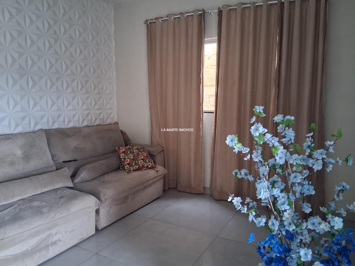 Casa, Industrial, 3 Quartos, 5 Vagas, 1 Suíte