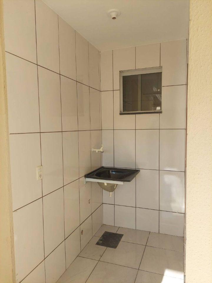 Casa, San Remo, 2 Quartos, 2 Vagas, 0 Suíte