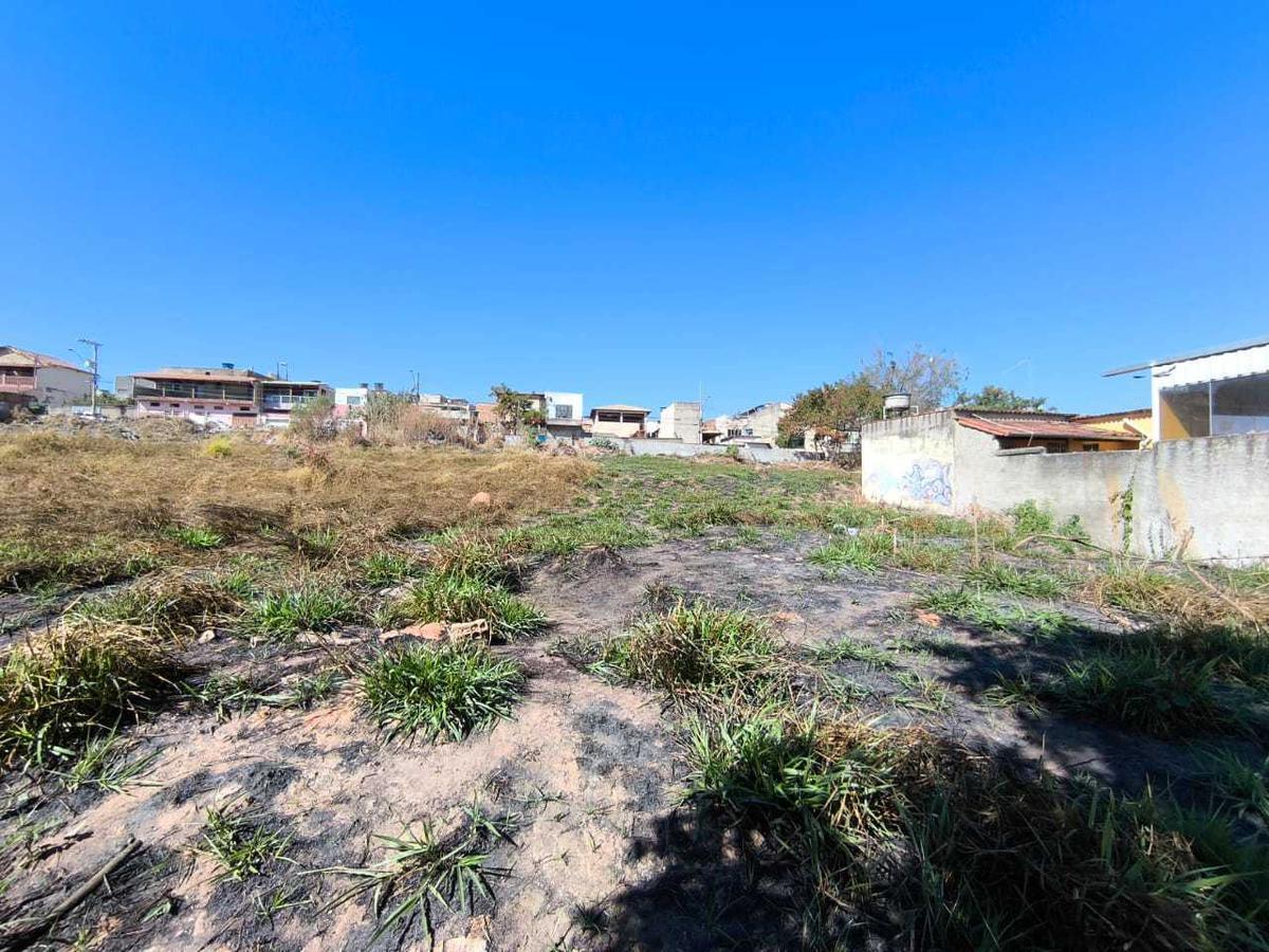 Lote, Pedra Azul, 0 Quarto, 0 Vaga