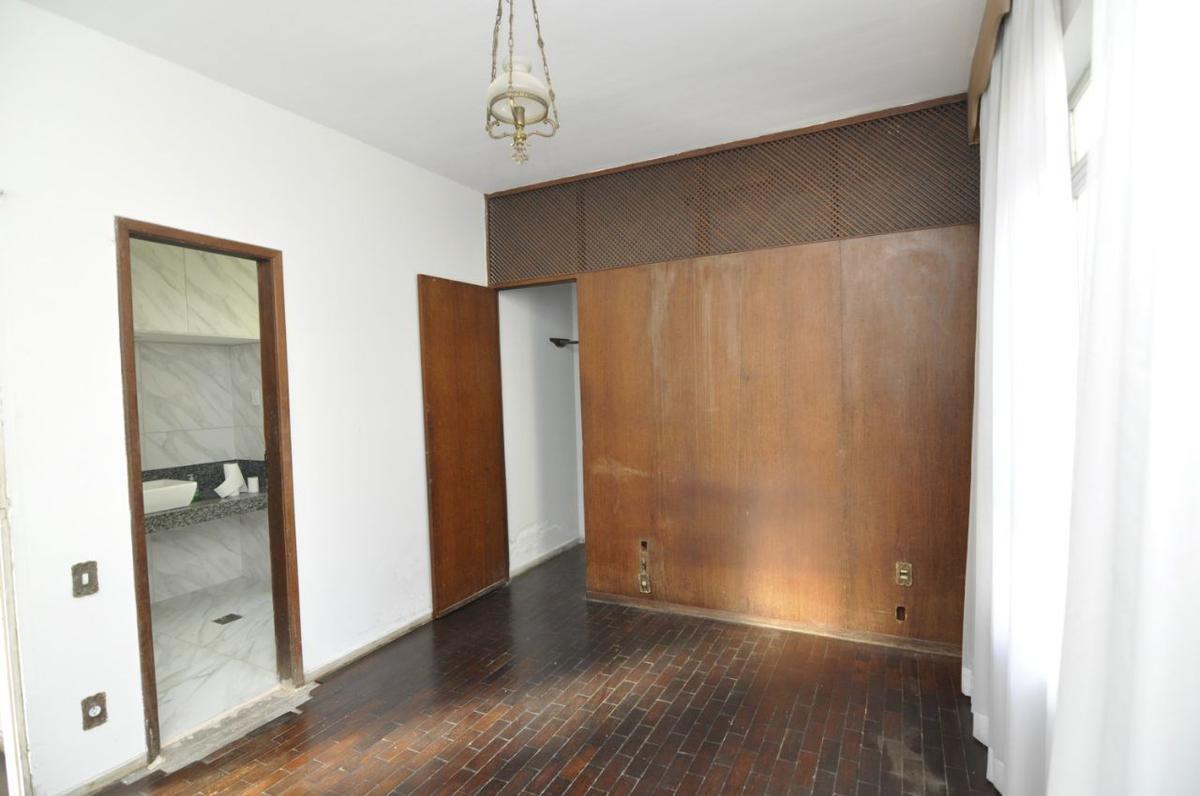 Casa, São José, 5 Quartos, 4 Vagas, 2 Suítes