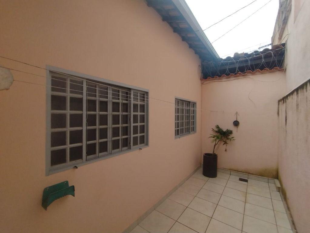 Casa, Paciência, 3 Quartos, 0 Vaga