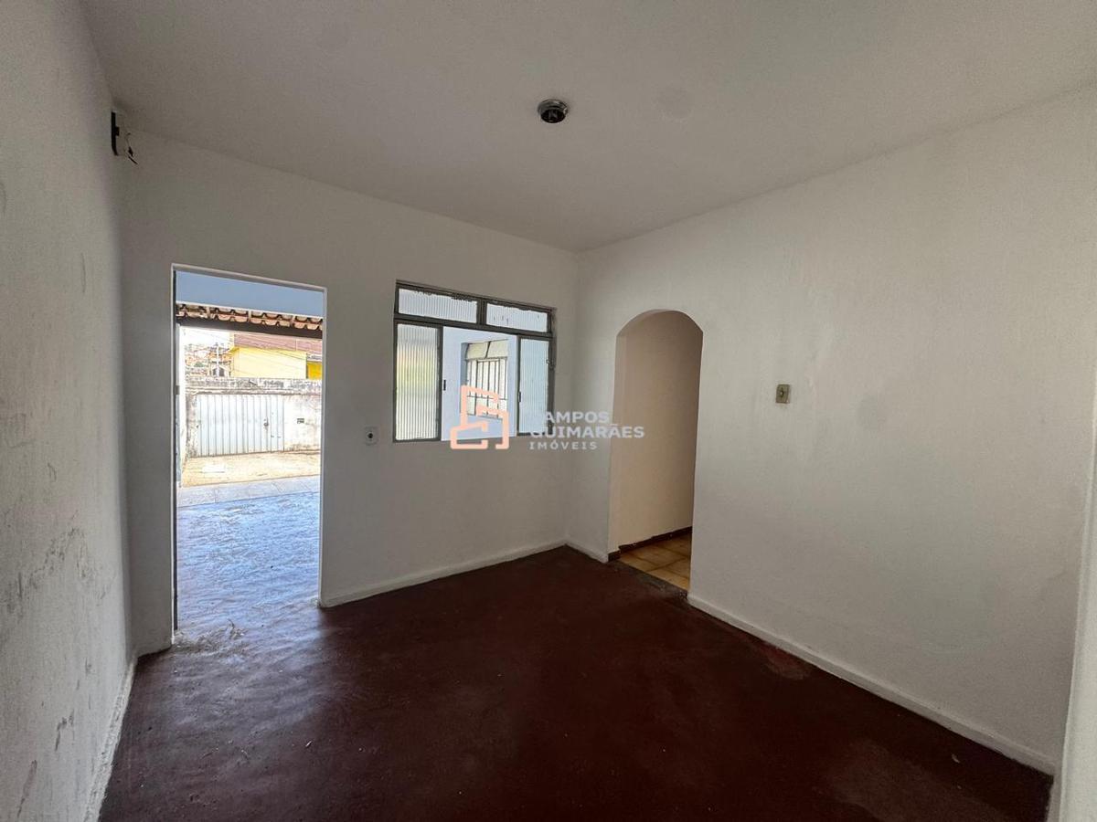 Casa, Tirol, 2 Quartos, 4 Vagas, 1 Suíte