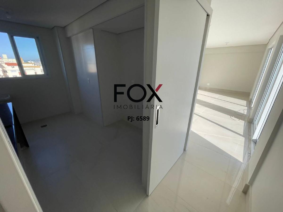Apartamento, Sagrada Família, 3 Quartos, 2 Vagas, 1 Suíte