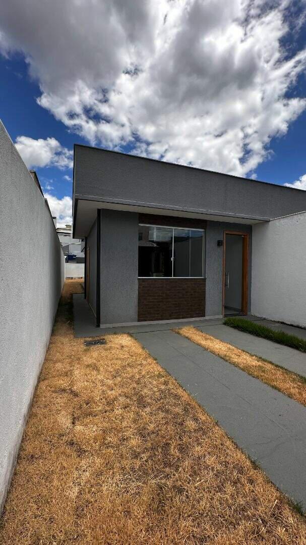 Casa, Novo Centro, 3 Quartos, 2 Vagas, 1 Suíte