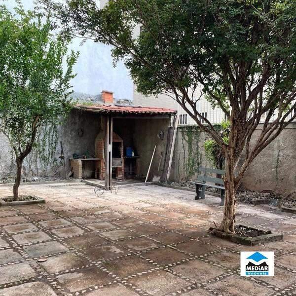 Casa, Cidade Nova, 4 Quartos, 2 Vagas, 1 Suíte