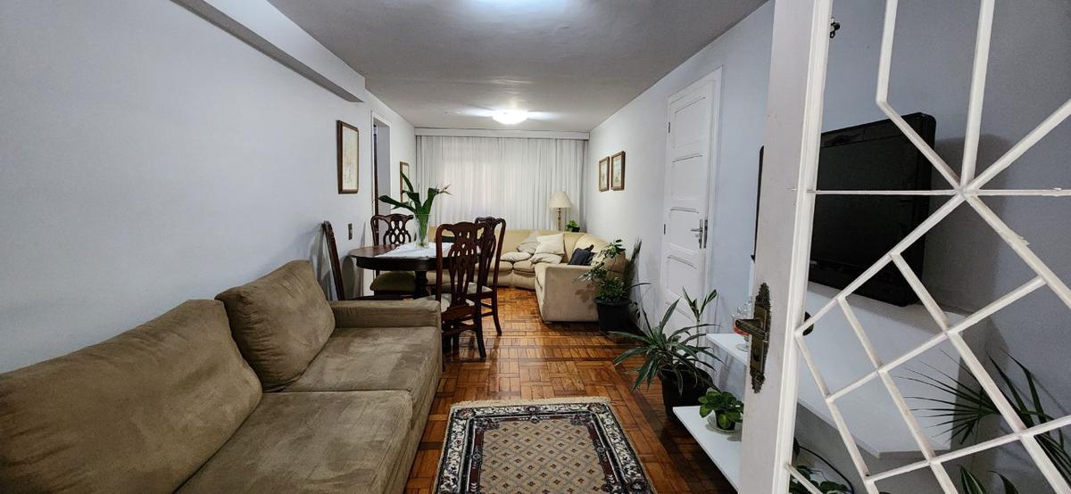 Casa, Funcionários, 11 Quartos, 3 Vagas
