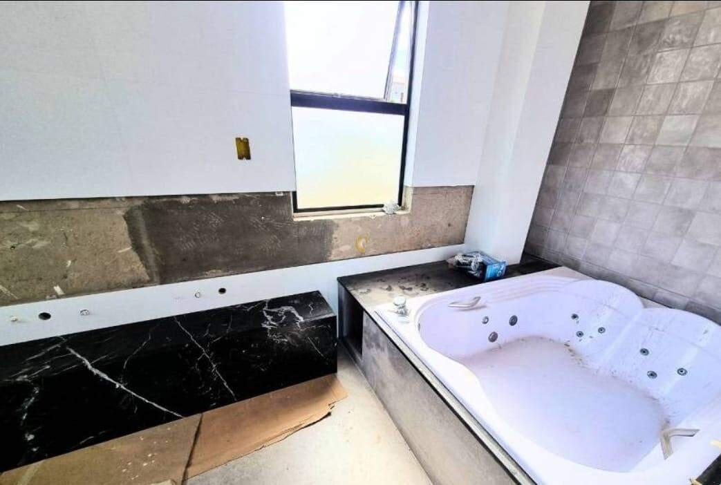 Casa, Alphaville, 4 Quartos, 4 Vagas, 1 Suíte
