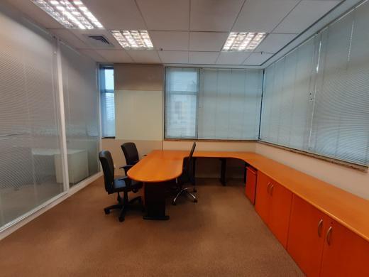 Andar, Savassi, 0 Quarto, 6 Vagas