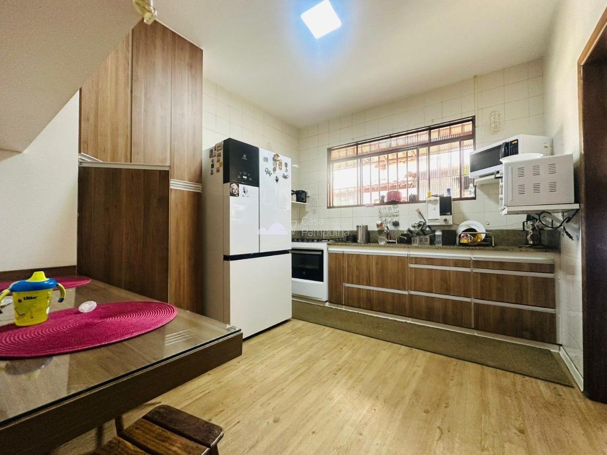 Casa, Santa Amélia, 4 Quartos, 6 Vagas, 2 Suítes