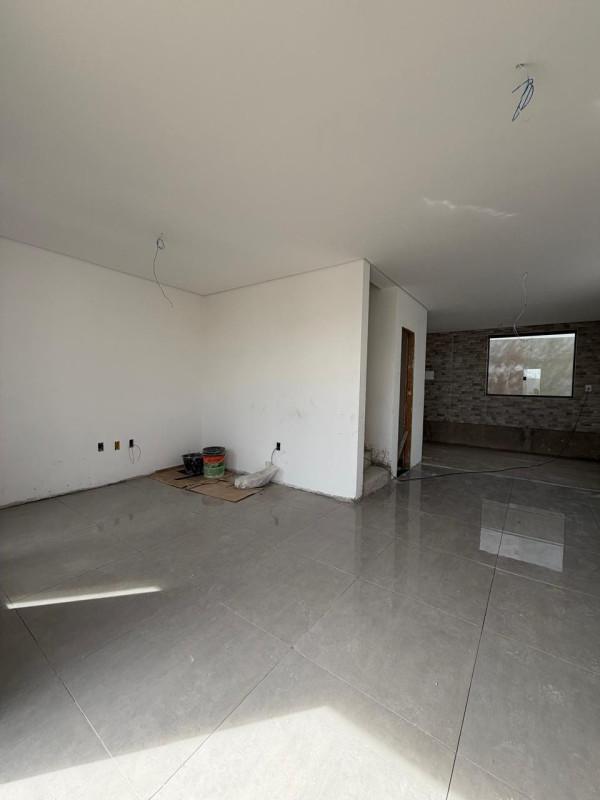 Casa, Masterville, 3 Quartos, 2 Vagas, 1 Suíte