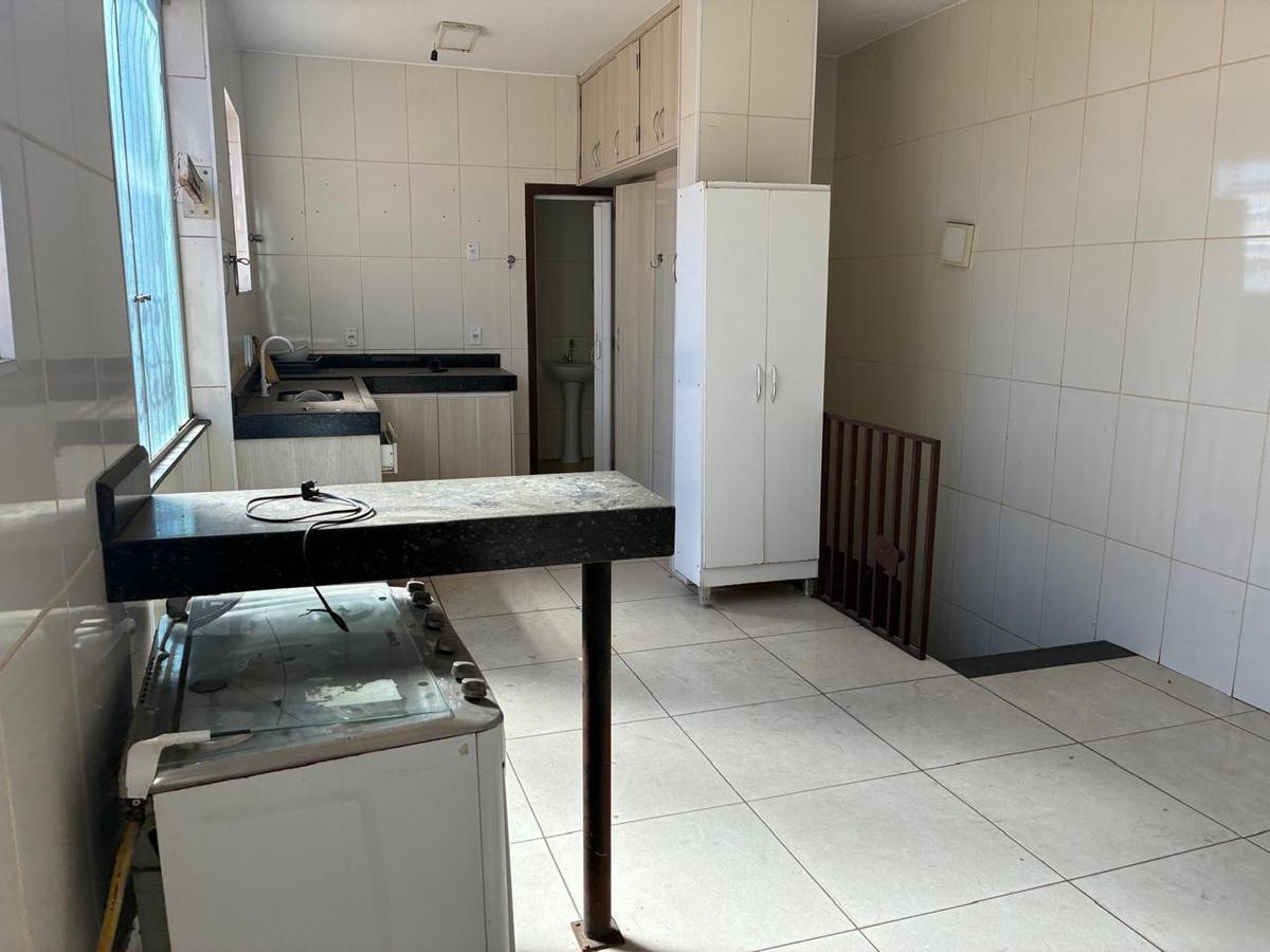 Casa, Santa Branca, 3 Quartos, 3 Vagas, 1 Suíte