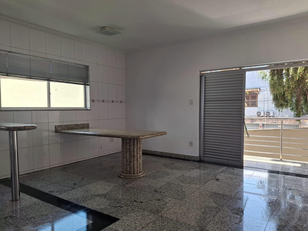 Casa Comercial, Caiçaras, 5 Quartos, 2 Vagas