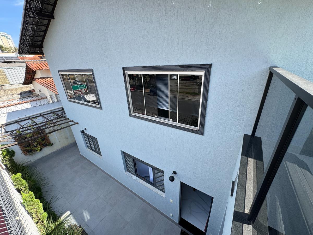 Casa, Santa Branca, 3 Quartos, 3 Vagas, 1 Suíte
