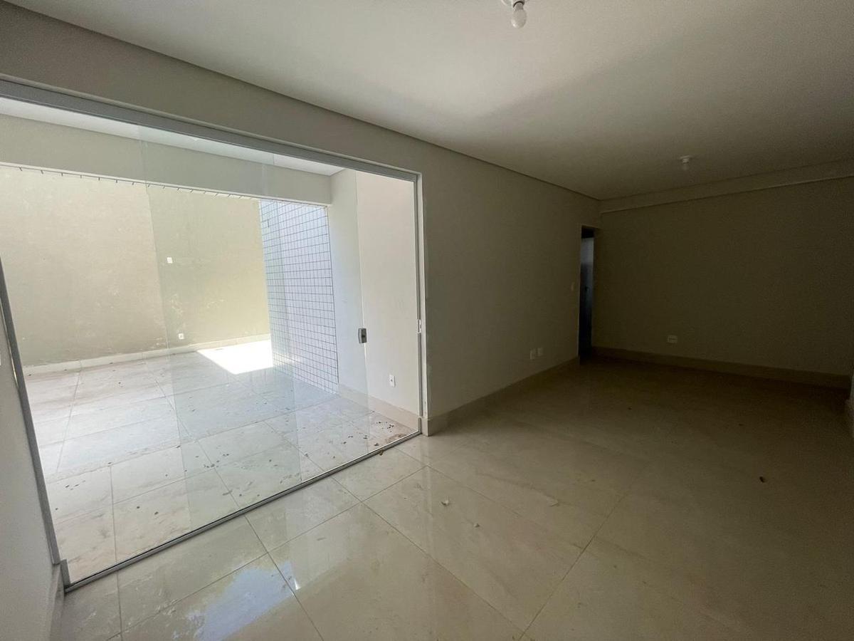 Apartamento, Sagrada Família, 3 Quartos, 2 Vagas, 1 Suíte