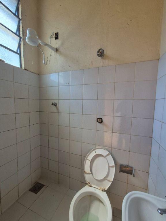 Casa, Centro, 2 Quartos, 0 Vaga